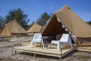 Little Canvas Escape glamping op de Waddeneilanden met luxe tent en uitzicht op Ameland